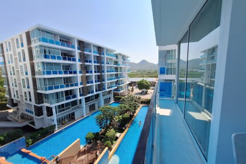 Condo in Hua Hin, Thailand, 2 bedrooms  № 151645 - photo 17