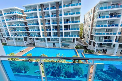 Condo in Hua Hin, Thailand, 2 bedrooms  № 151645 - photo 16