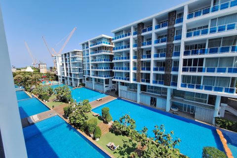 Condo in Hua Hin, Thailand, 2 bedrooms  № 151645 - photo 2