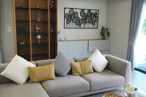 Дом в Чиангмае, Таиланд с 4 спальнями  № 162828