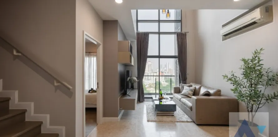 Duplex in Khlong Toei, Bangkok, Thailand 2 Schlafzimmer № 214904