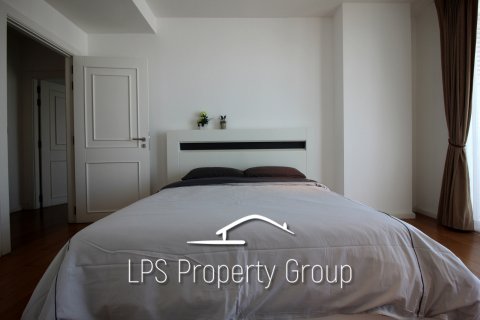 Condo in Hua Hin, Thailand, 2 bedrooms  № 168760 - photo 16