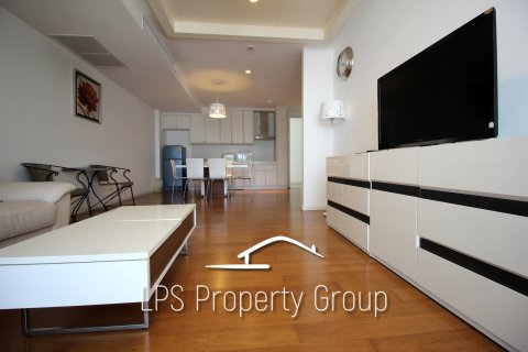 Condo in Hua Hin, Thailand, 2 bedrooms  № 168760 - photo 8