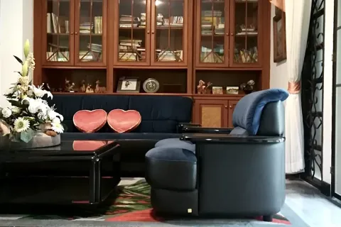 House in San Sai, Thailand 5 bedrooms № 157311 - photo 9