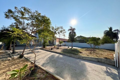 Villa à Hua Hin, Thaïlande 4 chambres № 157307 - photo 18