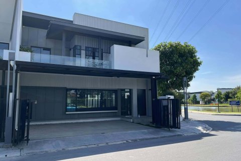 House in Bang Kaeo, Thailand 3 bedrooms № 157312