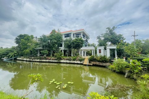 House in Chiang Mai, Thailand 4 bedrooms № 121790 - photo 5