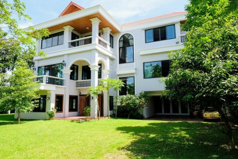 House in Chiang Mai, Thailand 4 bedrooms № 121790 - photo 4