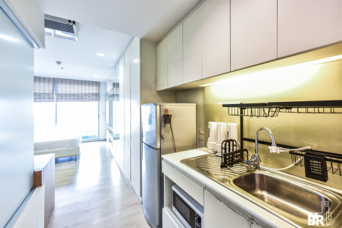 Condo in Bangkok, Thailand, 1 bedroom № 185667 - photo 7