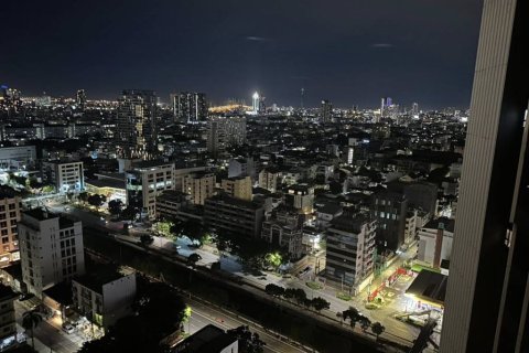 Кондоминиум с 1 спальней в Бангкоке, Таиланд № 150410 - фото 10