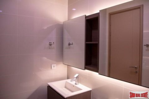 Apartment in Bangkok, Thailand 1 bedroom № 193098 - photo 5