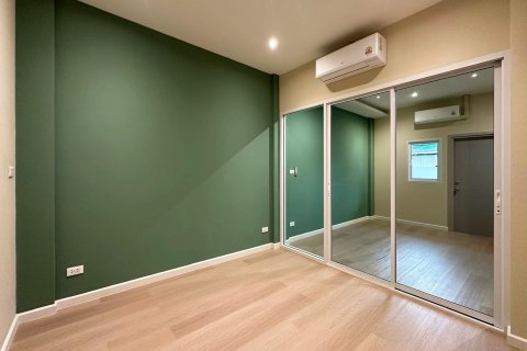 Townhouse in Chiang Mai, Thailand 5 bedrooms № 149838 - photo 14