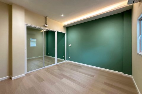 Townhouse in Chiang Mai, Thailand 5 bedrooms № 149838 - photo 4