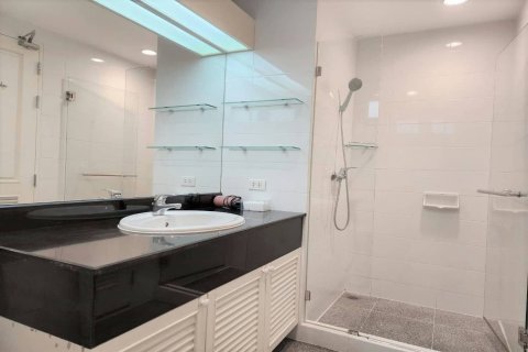 Condo in Hua Hin, Thailand, 2 bedrooms № 141168 - photo 10