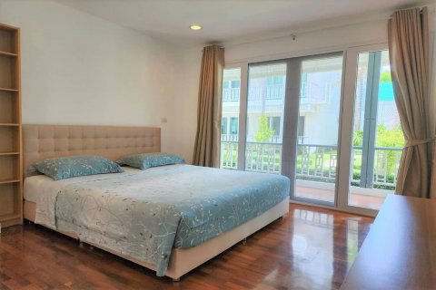 Condo in Hua Hin, Thailand, 2 bedrooms № 141168 - photo 8
