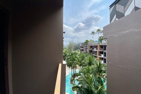Studio dans le Condo à Kathu, Thaïlande  № 141169 - photo 4