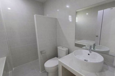 Maison à Hang Dong, Thaïlande 5 chambres № 141171 - photo 12