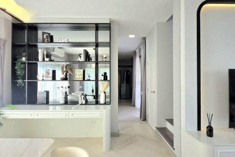 Дом в Самутпракане, Таиланд с 4 спальнями  № 173001 - фото 6