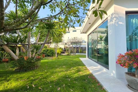 Вилла в Хуа Хине, Таиланд с 4 спальнями  № 158103 - фото 27