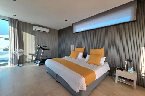 Вилла в Хуа Хине, Таиланд с 4 спальнями  № 158103 - фото 13