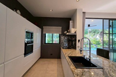 Вилла в Хуа Хине, Таиланд с 4 спальнями  № 158103 - фото 4