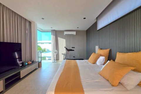 Вилла в Хуа Хине, Таиланд с 4 спальнями  № 158103 - фото 12