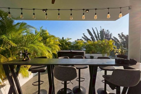 Вилла в Хуа Хине, Таиланд с 4 спальнями  № 158103 - фото 18