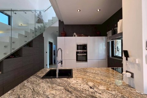 Вилла в Хуа Хине, Таиланд с 4 спальнями  № 158103 - фото 20