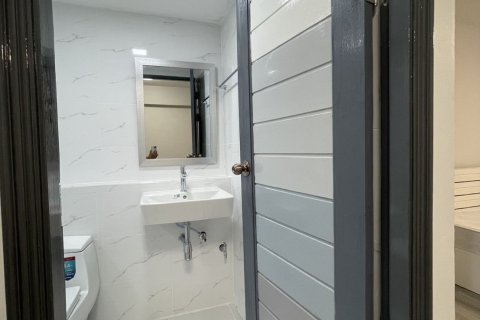 Кондоминиум с 3 спальнями в Ваттхане, Бангкок, Таиланд № 158108 - фото 11