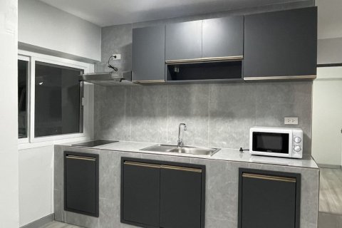 Кондоминиум с 3 спальнями в Ваттхане, Бангкок, Таиланд № 158108 - фото 6