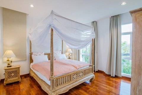 Villa in Hua Hin, Thailand 5 bedrooms № 168536 - photo 13