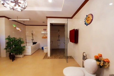 Villa in Hua Hin, Thailand 11 bedrooms № 168535 - photo 22