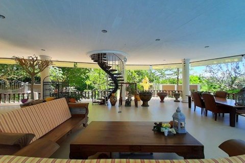 Villa in Hua Hin, Thailand 11 bedrooms № 168535 - photo 7