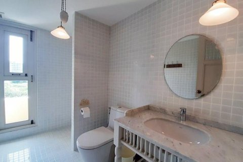 Villa in Hua Hin, Thailand 4 bedrooms № 168537 - photo 24