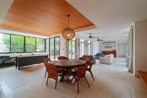 Villa in Hua Hin, Thailand 4 bedrooms № 168537 - photo 7