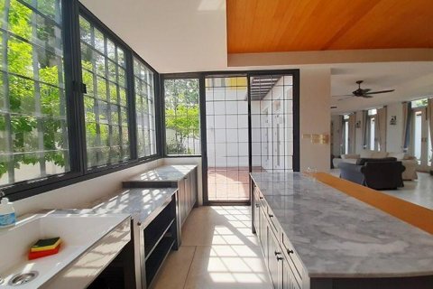 Villa in Hua Hin, Thailand 4 bedrooms № 168537 - photo 11