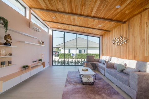 Villa in Hua Hin, Thailand 3 bedrooms № 168539 - photo 17