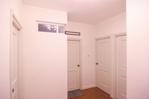 Таунхаус в Пхракханонге, Бангкок, Таиланд с 4 спальнями № 154488 - фото 18