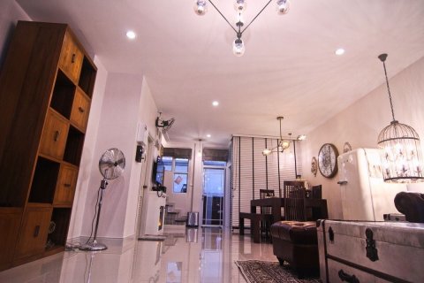 Таунхаус в Пхракханонге, Бангкок, Таиланд с 4 спальнями № 154488 - фото 6