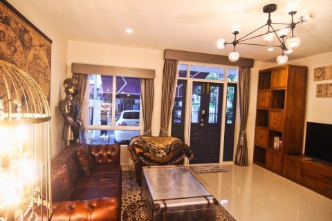 Таунхаус в Пхракханонге, Бангкок, Таиланд с 4 спальнями № 154488 - фото 7