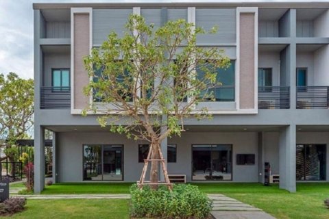 Studio dans le Condo à Pathum Thani, Thaïlande  № 154485 - photo 5