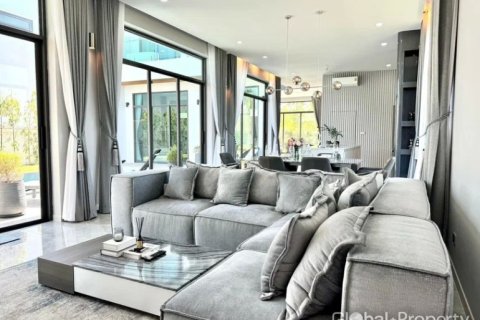 Maison à Pattaya, Thaïlande 4 chambres № 117163 - photo 30