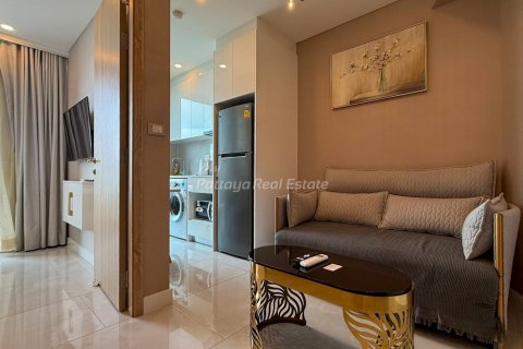Condo in Pattaya, Thailand, 1 bedroom № 173979 - photo 2