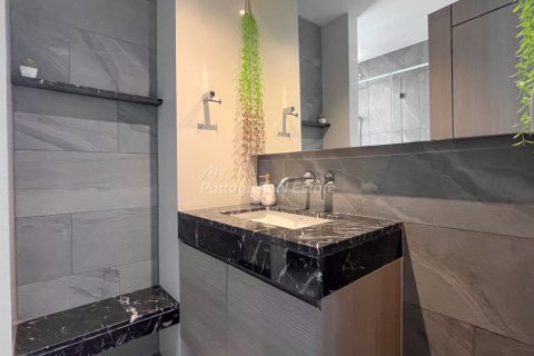 Condo in Bang Lamung, Thailand, 2 bedrooms № 173976 - photo 12