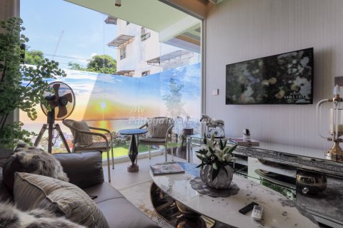 Condo in Bang Lamung, Thailand, 1 bedroom  № 173977 - photo 6