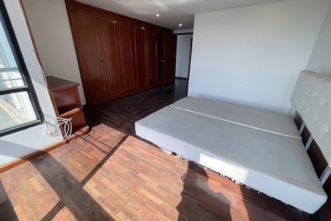 Condo à Samut Prakan, Thaïlande, 2 chambres  № 135820 - photo 12
