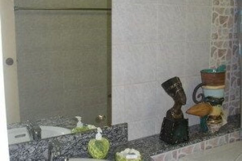 Studio in the Condo in Khlong Toei, Bangkok, Thailand № 135817 - photo 3