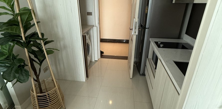 Studio in the Condo in Chiang Mai, Thailand № 156878