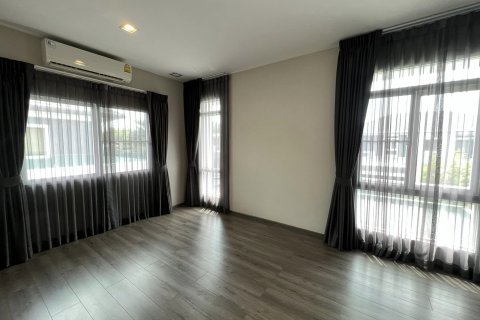 Villa à Bang Kaeo, Thaïlande 4 chambres № 133756 - photo 9