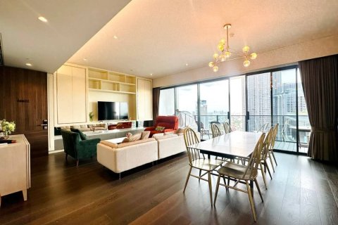 Кондоминиум с 3 спальнями в Ваттхане, Бангкок, Таиланд № 133849 - фото 1